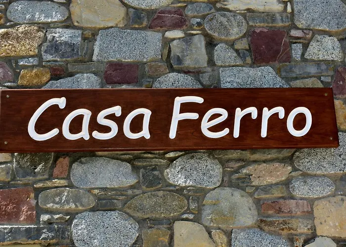 Casa Ferro